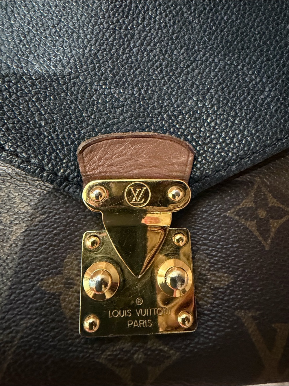 Louis Vuitton Brown Monogram & Black Leather Chain Shoulder Bag - Picture 2 of 14